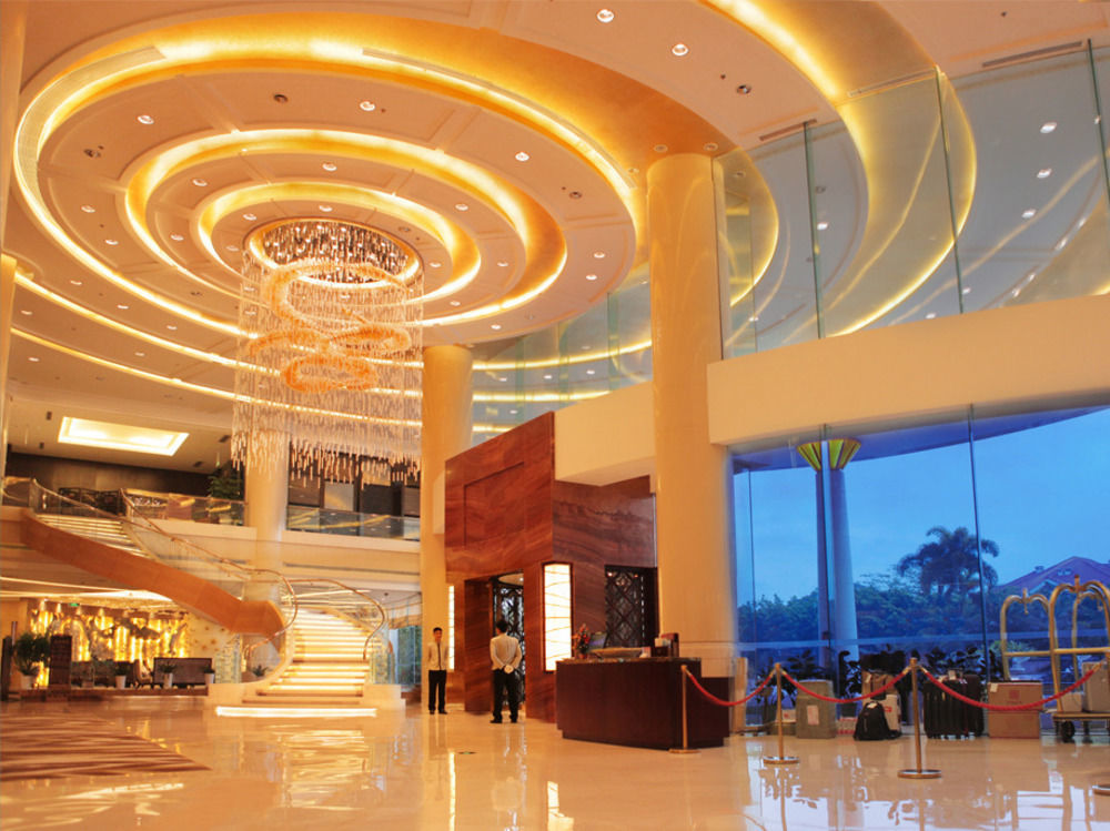 Golden Shining New Century Grand Hotel Beihai Exterior photo